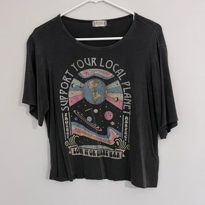 Women’s oversized graphic tee